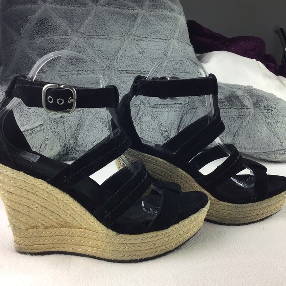 UGG black velvet straps platform wedge espadrille - Picture 2 of 7